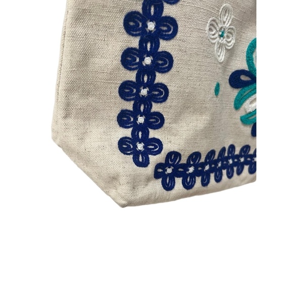 Vineyards Vines Embroidered Floral Captain Tote bag Natural Beige Blue Boho - Picture 10 of 12